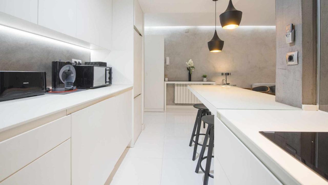 Apartamento Deluxe Cerca De La Catedral By Toledo Ap Bagian luar foto
