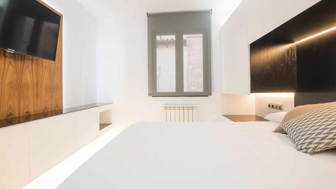 Apartamento Deluxe Cerca De La Catedral By Toledo Ap Bagian luar foto