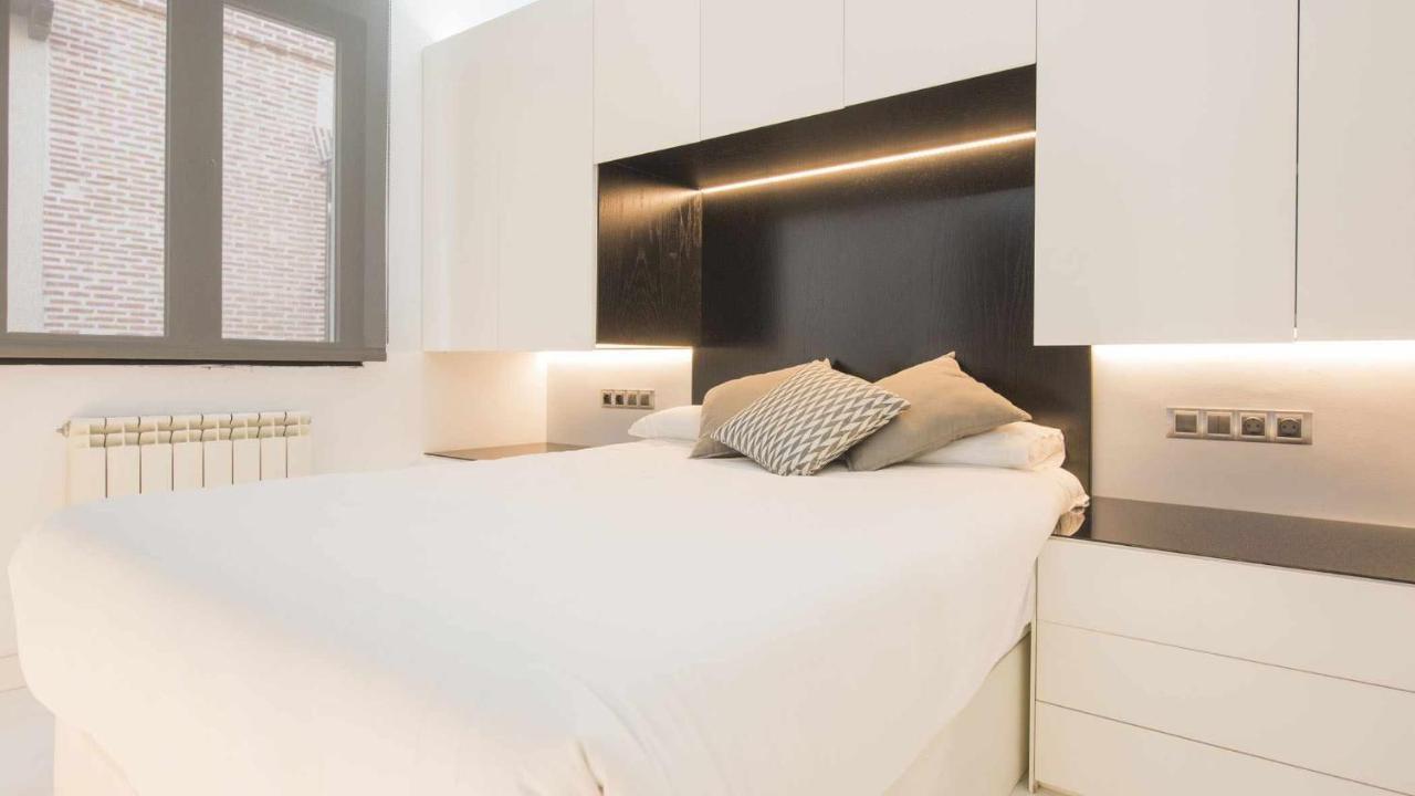 Apartamento Deluxe Cerca De La Catedral By Toledo Ap Bagian luar foto